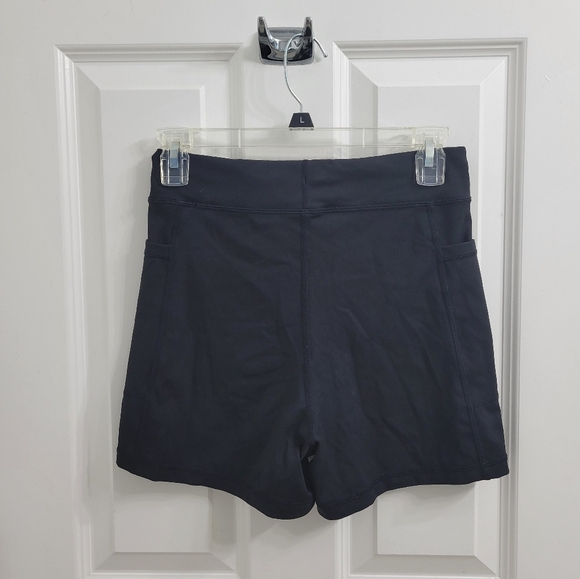 Offline by Aerie Shorts - Picture 2 of 3